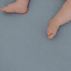 Dreamology elastic-fitted design with 6-inch pockets prevents sheet slipping.