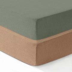 Dreamology soft cotton jersey crib sheet showing gentle fabric for baby's skin
