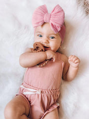DRESHOW BQUBO baby headbands show colorful bows securely in place for photos