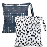 Eaxin wet bag two-pockets front view helps organize baby messes on the go.