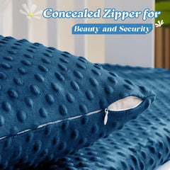 Entisn hidden-zipper design preserves smooth exterior and reduces snags