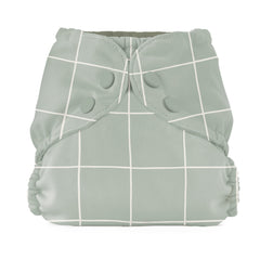 Esembly lattice outer front view demonstrating blowout protection and snug fit with adjustable snaps.