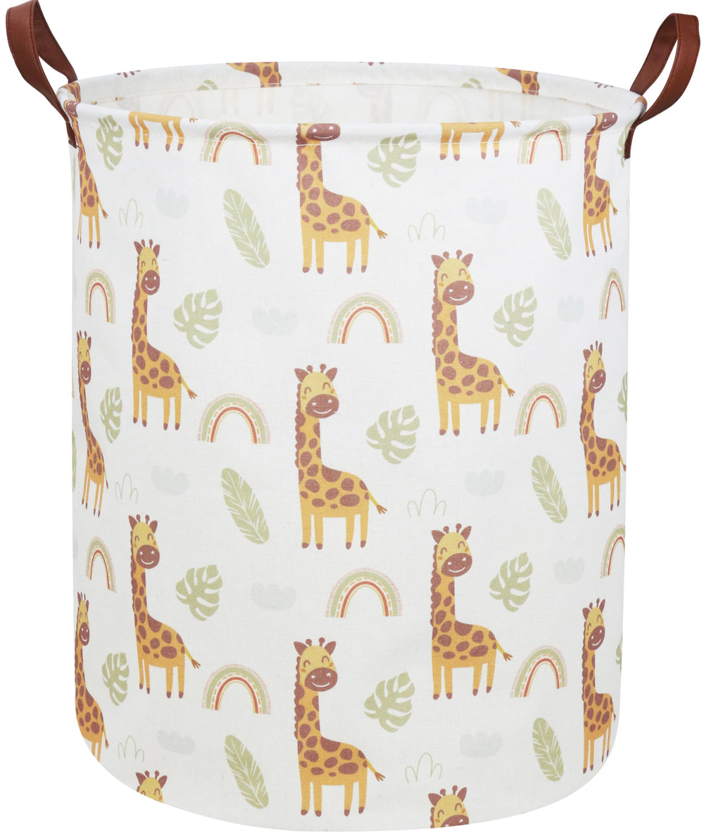 Essme giraffe hamper side view shows sturdy canvas for nursery storage.