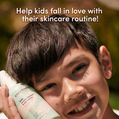 Evereden Sunflower oil base image shows gentle nourishment for dry skin.