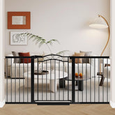 Fairy Baby wide gate door black handle close-up shows smooth auto-close action