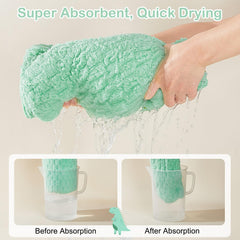FIOBEE absorbent fleece closeup emphasizes softness and quick-drying performance.