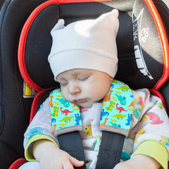 FIODAY pattern closeup seat belt cover showcases cheerful design that keeps kids engaged.