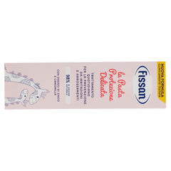 Fissan Pasta del 100ml paste layer on skin shows breathable barrier and soothing feel.