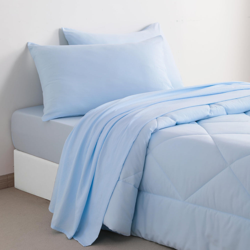 FLXXIE 5-piece toddler bedding aqua packshot highlights soft microfiber for cozy sleep