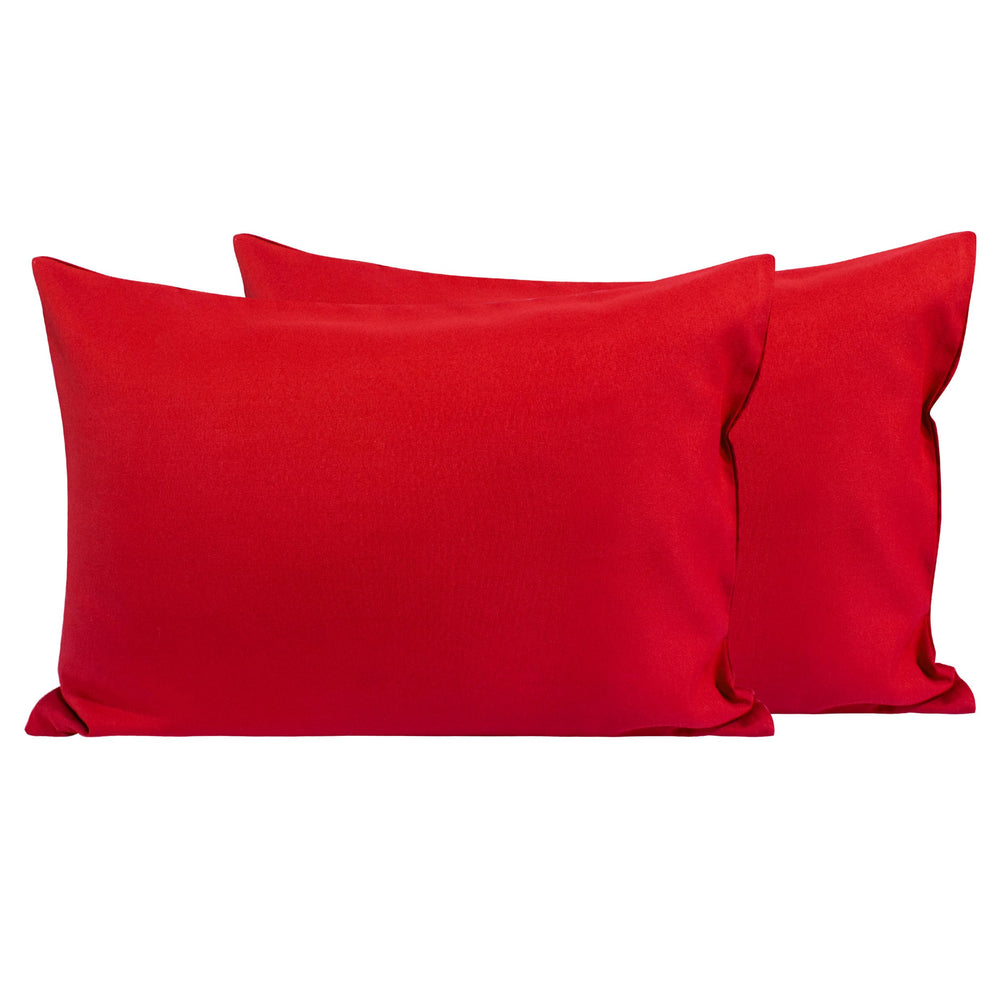 FLXXIE toddler pillowcase red close-up demonstrates ultra-soft microfiber for cozy sleep.