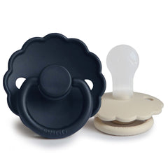 FRIGG Daisy SilkySoft pacifier close-up of the nipple, promoting gentle soothing with medical-grade silicone.