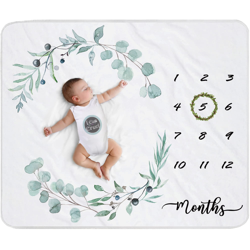 Fundich milestone blanket with ivy wreath marks months for keepsake photos.