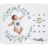 Fundich milestone blanket with ivy wreath marks months for keepsake photos.