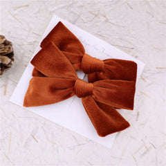 Gebelle vintage velvet bow clip rust on toddler hair for charming everyday wear