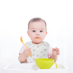 Gelisite baby bibs 0-36 months sizes image focusing on three-size adjustability.