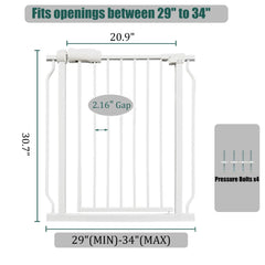 Ghthes Felle walk‑through gate in hallway enables smooth one‑hand passage.