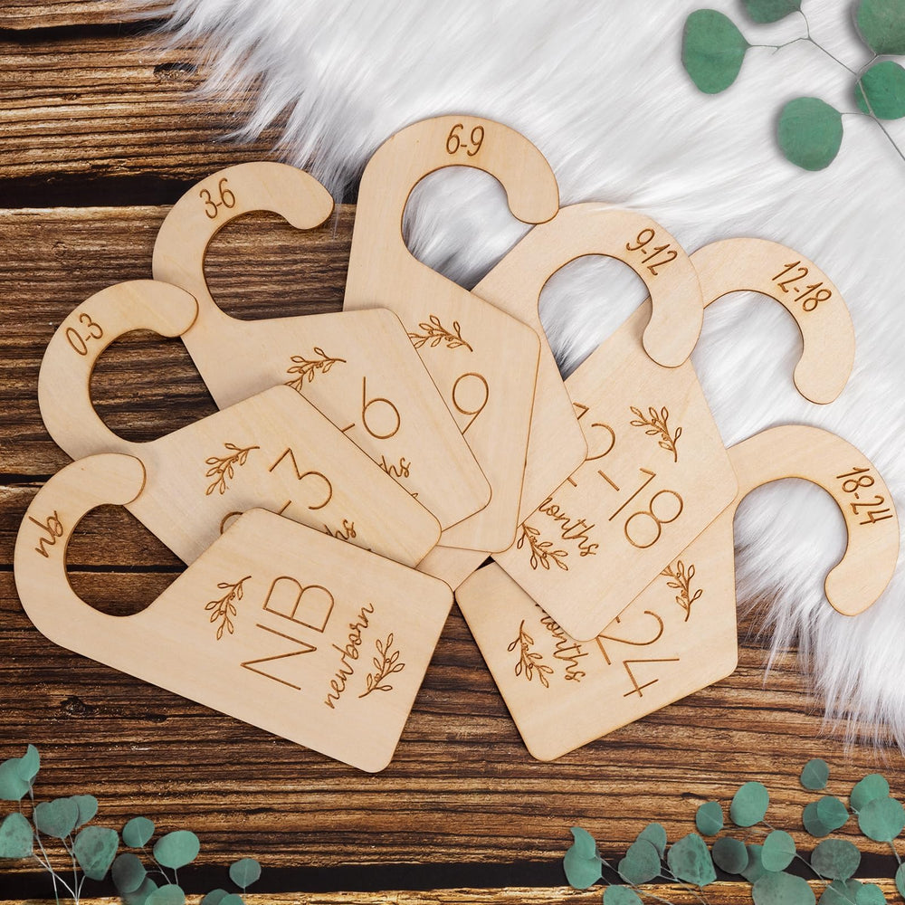 Giftacity baby closet dividers front view with seven size labels for quick sorting