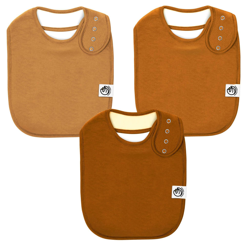 Giggly Goose beige bib pack front view highlighting thick cotton and drool control.