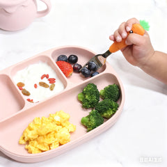 Ginbear spoon deep-bowl emphasizes easy scooping of soups and cereals.