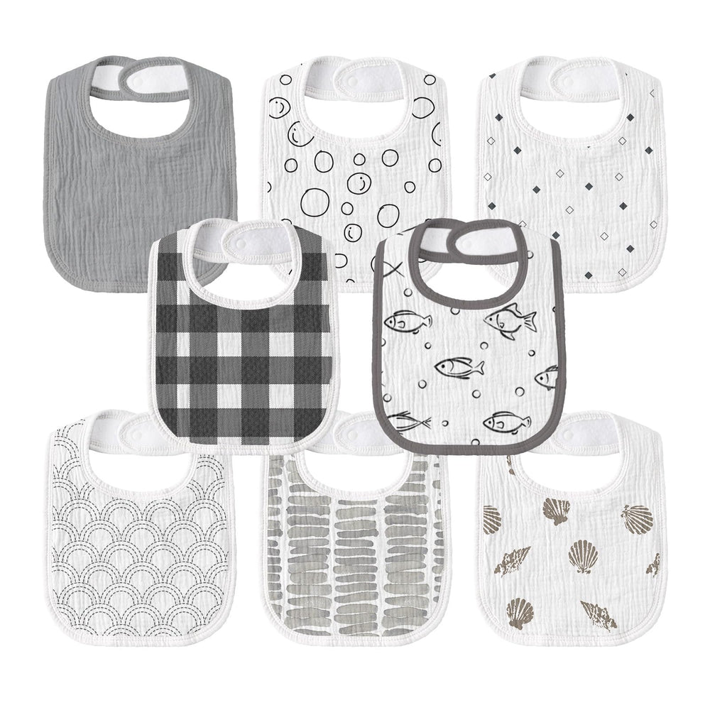 GLLQUEN BABY muslin drool bib front view showing absorbent fabric and fish print for drool protection.