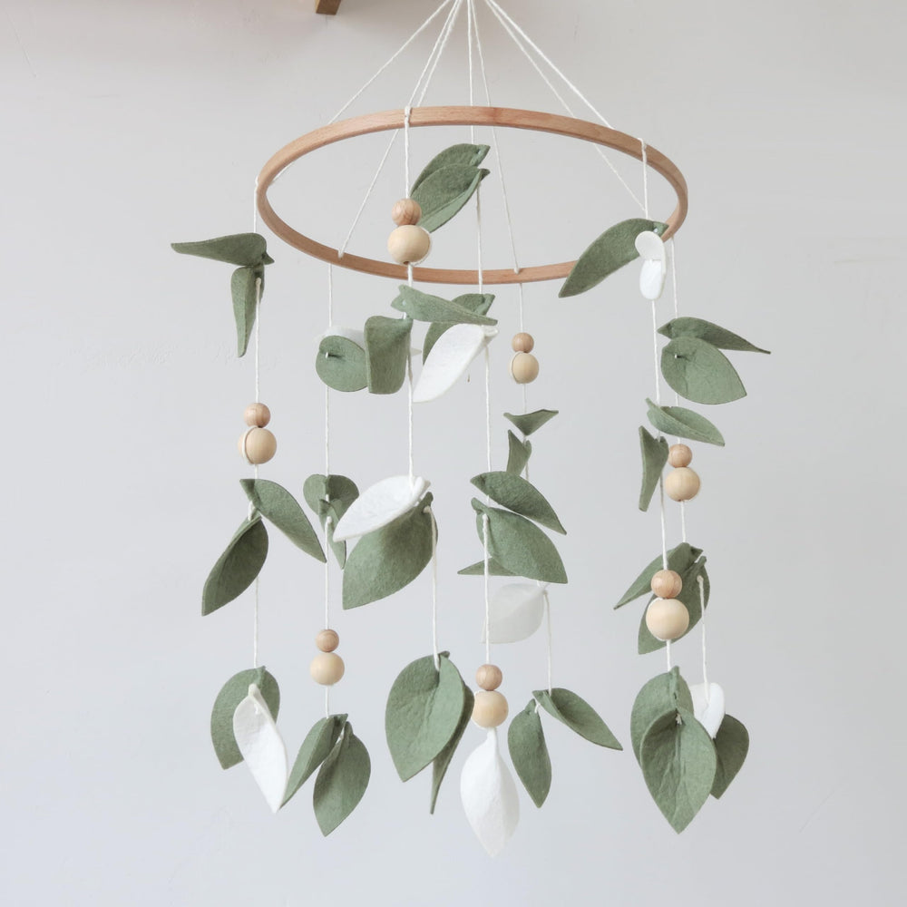 Goukurlsma green-leaf-crib-mobile forest leaves soothe baby's vision