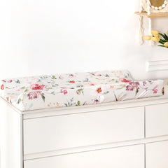 GRSSDER changing pad cover flowers pattern full view showing cozy nursery décor