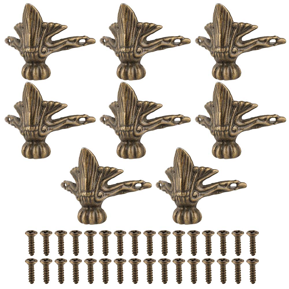 GTHER antique box leg bronze close-up shows durable support for boxes.