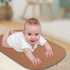 GUNTAIL waterproof faux leather surface resists spills during messy diaper changes.