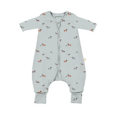GUNAMUNA long sleeve footie sleep sack zipper closeup for quick diaper changes and cozy nights