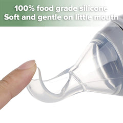 Haakaa self-standing leakproof lid keeps snacks secure during meals.