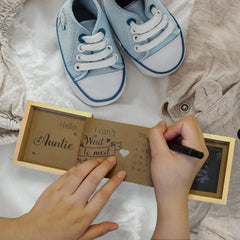 HAMUIERS hello auntie message inside box highlights a personal aunt-to-be moment