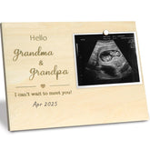 HAMUIERS pregnancy-announcement-frame closeup highlights natural wood grain keepsake.