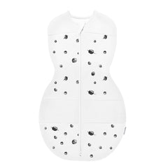 Happiest Baby Sleepea Ivory Planets small front view shows snug hip-friendly fit.