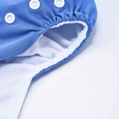 HappyFlute waterproof cover and breathable TPU keep baby dry and comfy.
