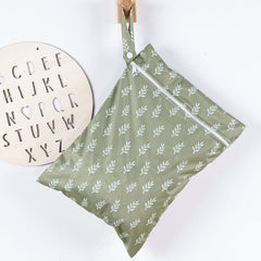 HappyFlute wet bag set animal pattern outer view for poolside play