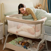 HARPPA Cuddly Bassinet mesh sides for airflow and visibility
