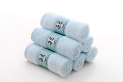 HIPHOP PANDA baby washcloth safe for delicate skin during bath time.