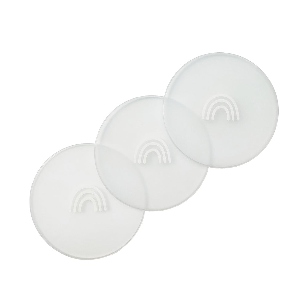 Hippypotamus lids snapped on a toddler plate showing airtight freshness.