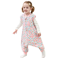HOMEAL 1.0 Tog sleep sack with legs in rose offers cozy warmth for safe, comfortable nights.