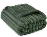 HOMRITAR baby blanket in soft microfiber provides year-round warmth and gentle touch.