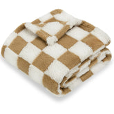 HOMRITAR super-soft baby blanket with checkered front keeps baby cozy and stylish.