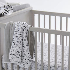 HonestBaby snug surround elastic fit demonstrates secure coverage