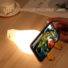 Hpewi Duck Night Light 30-minute timer and auto shutoff feature