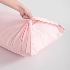 Hriksh toddler pillow case with zipper keeps pillows clean and secure.