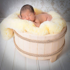 HUAHOO Premium Baby Sheepskin Rug light-pink close view for gentle warmth