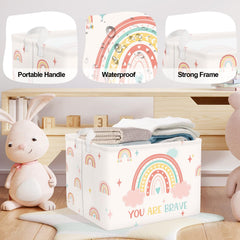 HUUMONSS Laundry hamper with sturdy handle for easy transport.