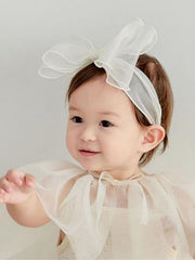 ICKEYOU lace bow headband for newborns, soft fabric for gentle skin comfort during photos.