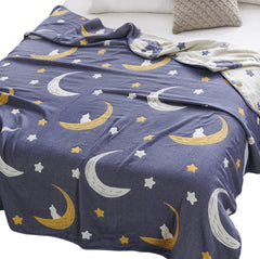 J-pinno Bright Moon Stars blanket folded for snuggle-ready softness and durability.