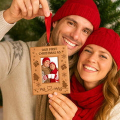 Jetec wooden photo frame ornament displaying 3x2 inch photos for cherished memories.