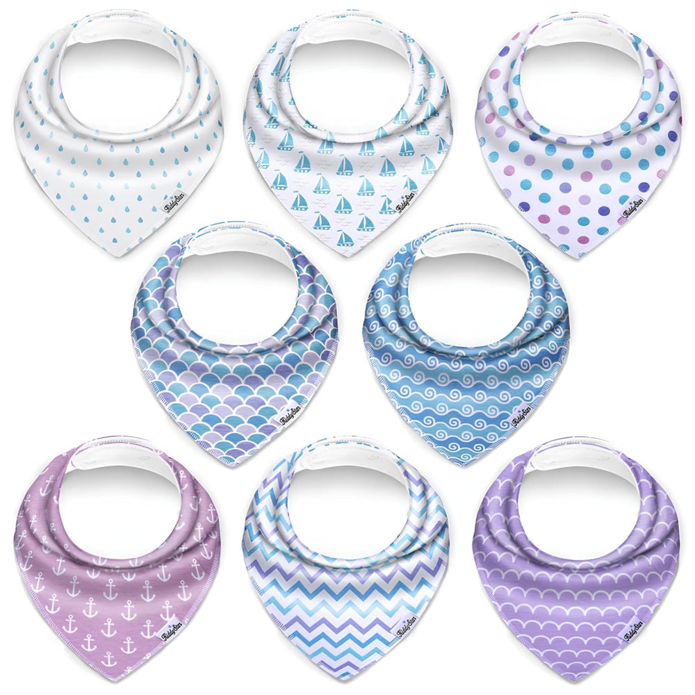 KiddyStar organic cotton bib with soft front keeps delicate skin comfortable.